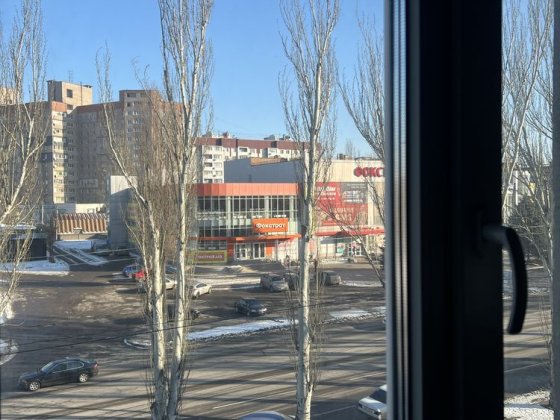 Продаж 2 кімн. Металургів 23, напроти Фокстроту. Кривой Рог