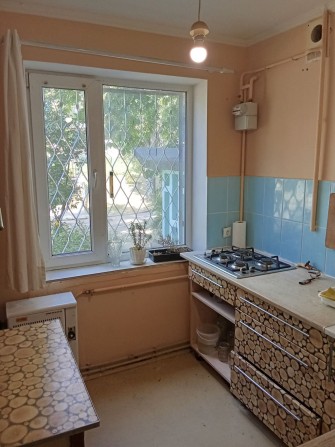 Продам двухкомнатную квартиру! заходи и живи плюс безопасность - фото 1