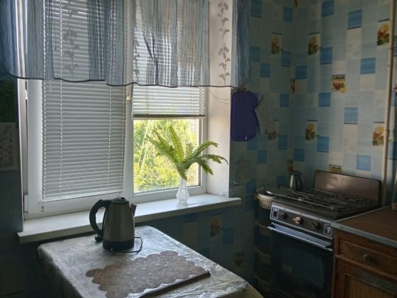 Продам 1 кімнатну квартиру р-н  Кристала (СШ-24) Нікополь