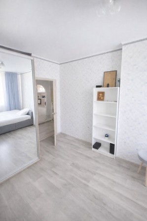 Центральний парк! 2 % оформл.40 м2! Є балкон! Резервне живлення на все - фото 1