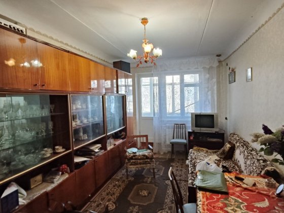 Продається 3 кімнатна квартира на 44 кварталі. Кривой Рог