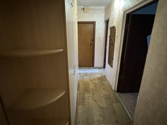 Продається 3 кімнатна квартира на Карачунах біля АТБ Кривой Рог