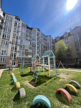 Продам 4-кімнатну квартиру з автономним опаленням в Луцьку! - фото 1