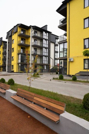 Продам даохкімнатну квартиру - фото 1
