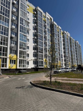 ЖК Пелюстковий 2х кімнатна квартира у зданному  будинку! - фото 1