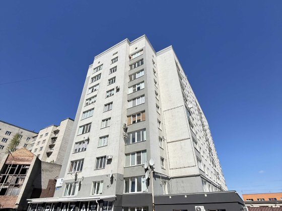Продам 3-кімнатну квартиртиру по вул.Рівненській! Луцьк