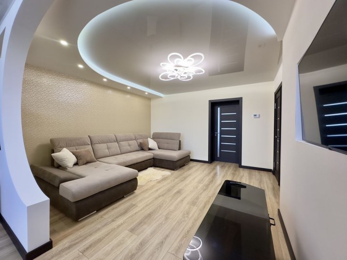 Стильна 2-кімн.квартира в новобудові 82000$ - фото 1