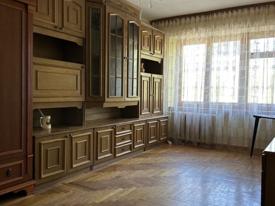 Продаж 2 кімнатноі в престижному районі поруч Покровського Собору Ровно