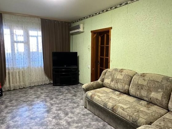 Продаж квартири в металургійному районі з хорошим місцерозташуванням Кривий Ріг