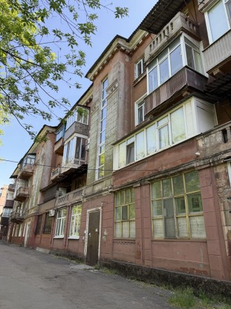 Продам Трехкомнатную квартиру ул.Вадима Гурова -Соцгород Металургический район. - фото 1