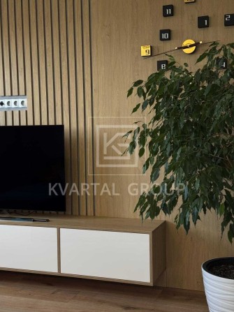 Продам неймовірної краси квартиру. - фото 1