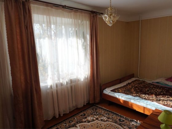 Продам 2 кімнатну квартиру в центрі , зупинака 5 школа Полтава