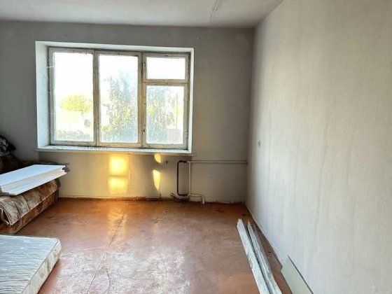 р Продам 3-кімнатну квартиру Рівне