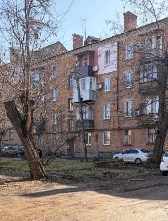 Продам велику сталінку на Карачунах. - фото 1