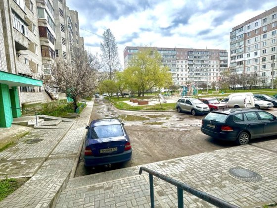 Продаж 2-к квартири на Заливніі Сумы