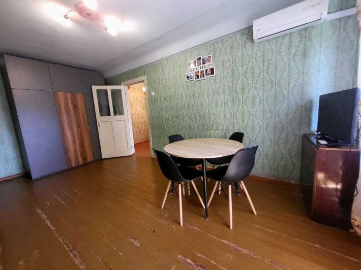 Трикімнатна квартира 56.4 кв.м. в центрі - фото 1
