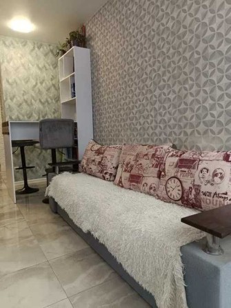 Пропонується до продажу сучасна та світла квартира-студія - фото 1