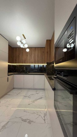 Продаж 2-кімнатної квартири з ремонтом та меблями біля Велесу - фото 1
