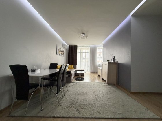 1 кім.квартира 56 м.кв в центрі міста Рівне