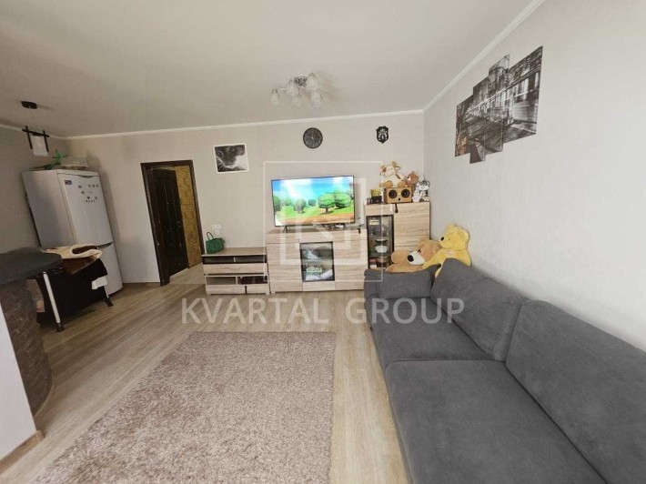 Продам ГАРНУ 2к квартиру з ремонтом. Газ. 68м2. Держ.програми ТАК. - фото 1