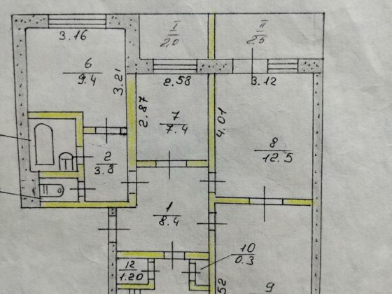 Продам простору 4-кімнатну квартиру, вулиця Спасівська Кривий Ріг