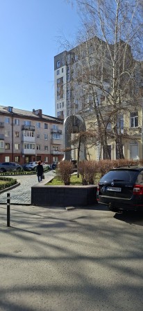 Трикімнатна в центрі з АВТОНОМНИМ - фото 1