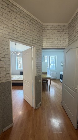 Терміновий продаж 1к квартири з Балконом біля Центрального парку - фото 1