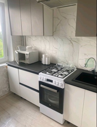 2-кім. пров. Хорольський 5 поверх, роздільні кімнати 45000$ - фото 1