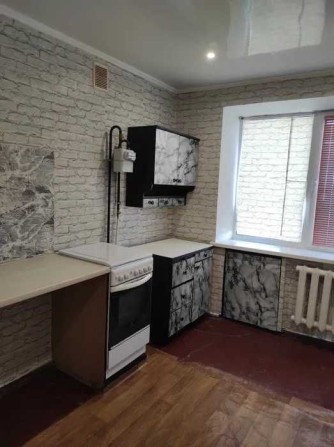 2к квартира з кухнею 8 м кв та окремими спальнями - фото 1