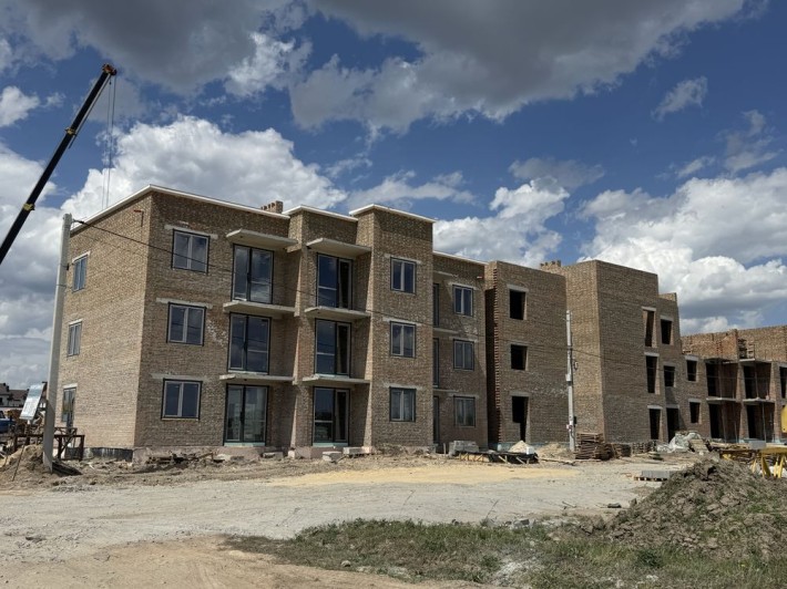 Продам 2-кім в новобудові в р-н Щасливого (Новий Двір) - фото 1