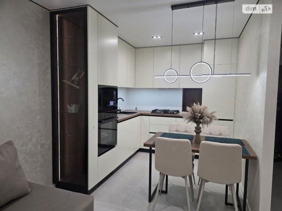 Продаж 2к квартири 58 кв. м на вул. Смакули Тернополь