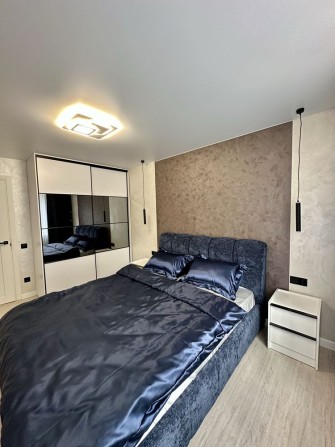 Продаж 2км квартира побл. Центру, вул. Білогірська - фото 1