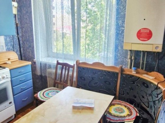 Полтава. Продам 2ком квартиру 48 кв.м. на 2этаже с котлом 37000 евро. Полтава
