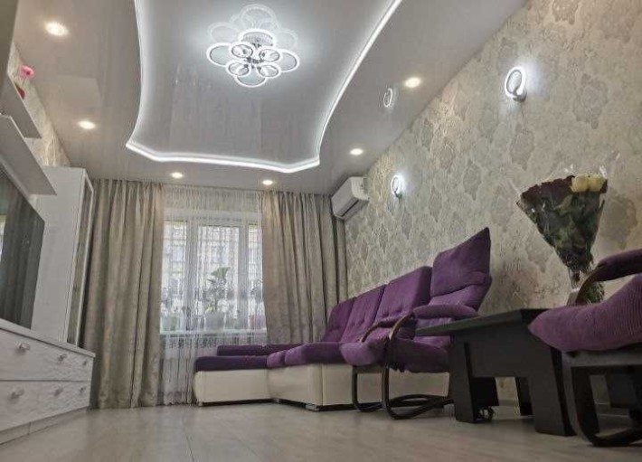 Продаж трикімнатої квартири на Леваді - фото 1