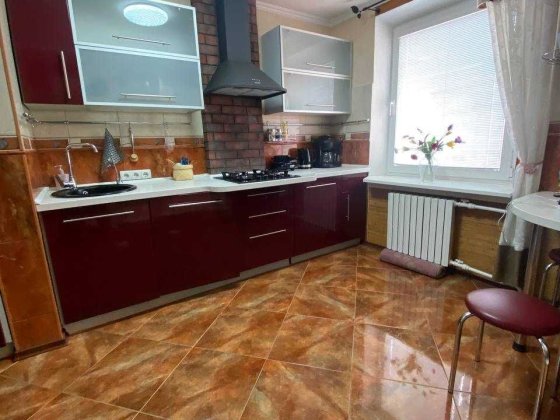 ІДЕАЛЬНА 3-КІМНАТНА НА САДАХ — НОВИЙ РЕМОНТ, 3 БАЛКОНИ, 70 м² Полтава