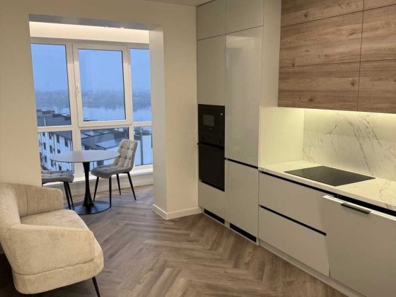 Продаж 1-кімнатної квартири з панорамним видом на озеро | ЖК Panorama de Luxe Рівне