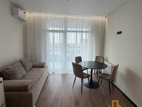 Продаж 1-кімнатної квартири, ЖК Crystal Ужгород