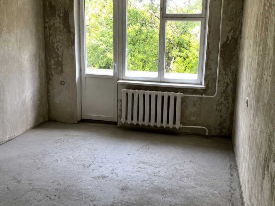 Двокімнатна під ремонт р-н Льонокомбінат Ровно
