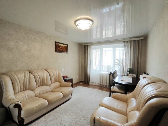 )( Продаж 3-К Чешки в районі Автовокзалу Рівне