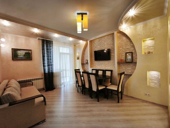 Продається трьох рівнева квартира, ЖК Сакура Код: 45843 Ужгород