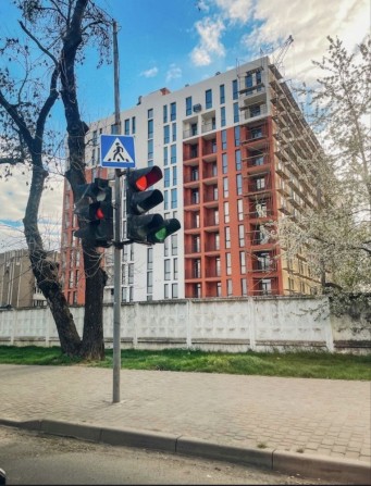 Повноцінна 2х кімнатна квартира з газом по переуступці. - фото 1