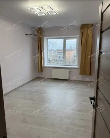 Двокімнатна квартира з індивідуальним опаленням - фото 1