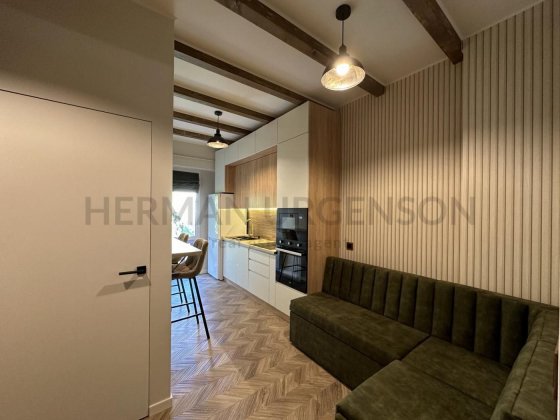 Продаж 1к квартири 40 м.кв / наб. Незалежностi, Центр Ужгород