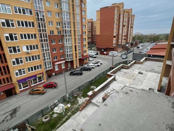 Продаж 1 кім квартири на провулку Тарнавського Тернопіль