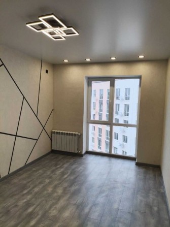 % 1-кімнатна квартира 36,5 м² з ремонтом, панорамні вікна, новобудова - фото 1