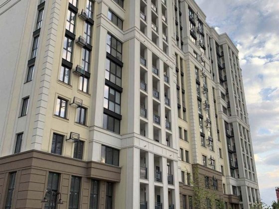 Велика трикімнатна квартира в одній із кращих новобудов Рівне