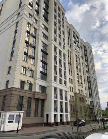 Велика трикімнатна квартира в одній із кращих новобудов - фото 1
