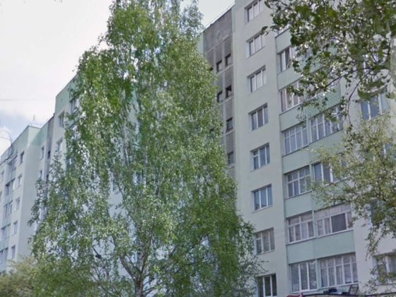 " 2- кімнатна квартира під ремонт Ровно