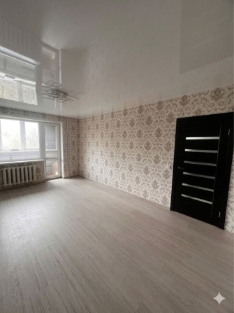 Продається  1  кімнатна квартира, р-н  площа 700 річчя - фото 1