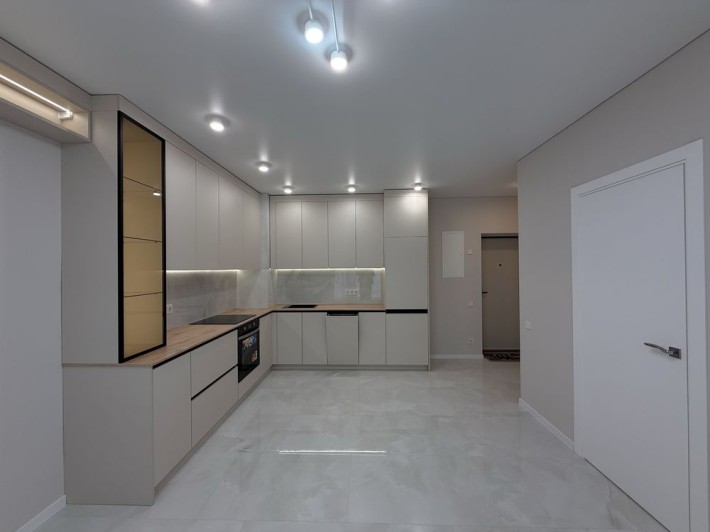 Продаж 1-к квартири з ремонтом в новобудові з газовим опаленням . - фото 1
